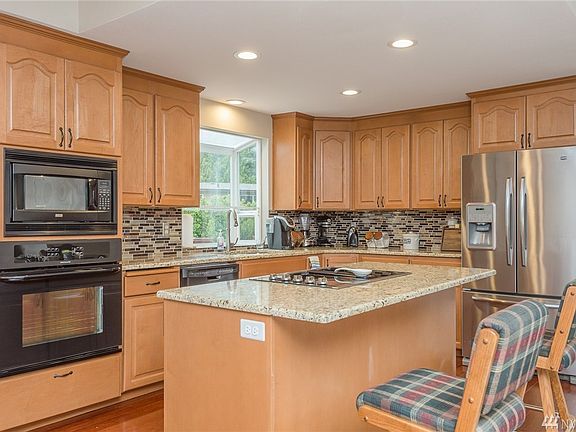 2nd image of 5002 66th Avenue Ct W
