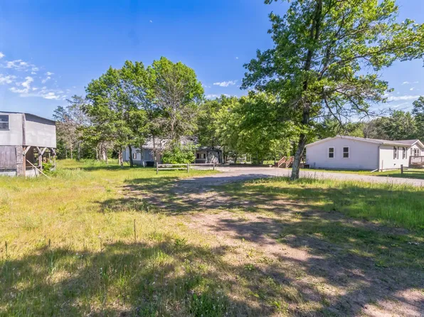 844 Beaver Ave, Hancock, WI 54943