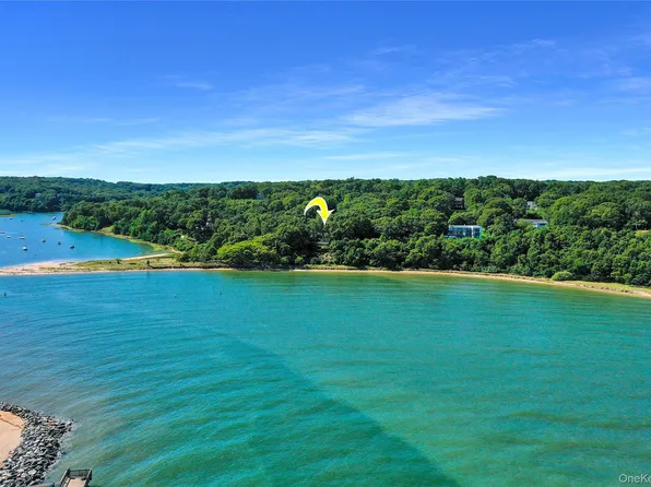 21 Waterview Drive, Port Jefferson, NY 11777