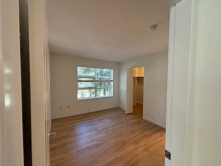 3148 Saint Johns St #203 — Photo 8