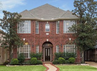 5107 Locust St, Bellaire, TX 77401