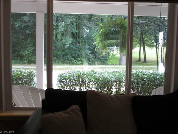 4th image of 520 Loomis Ave