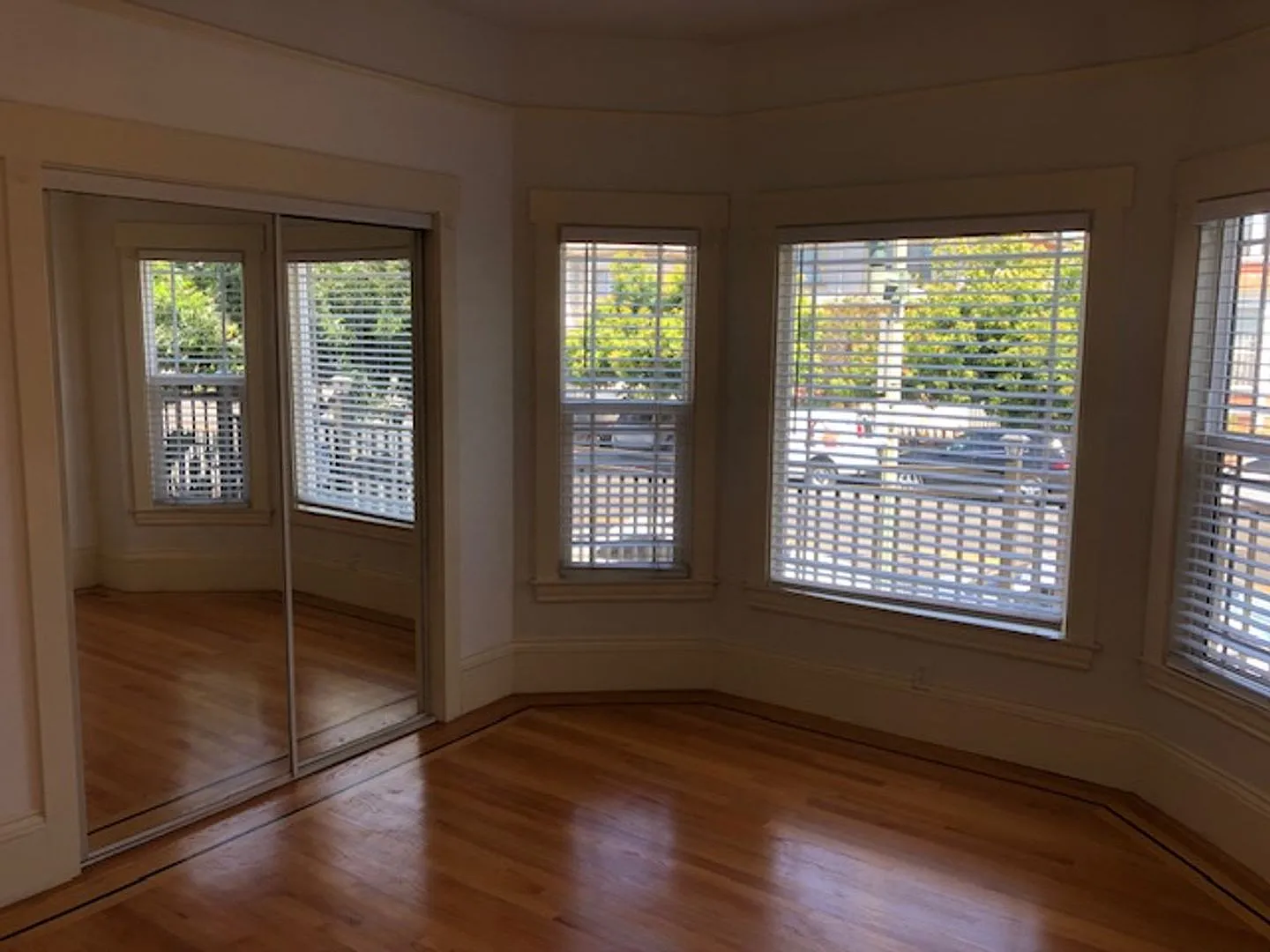 937 International Blvd — Photo 3