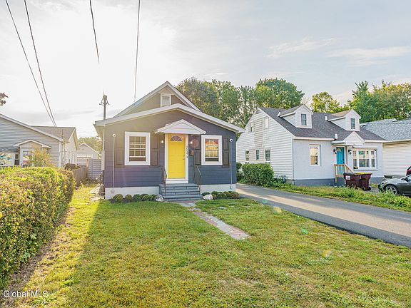 2nd image of 2537 Hamburg Street