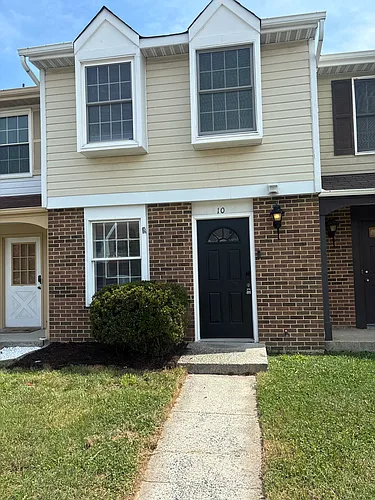 10 Christine Ct Photo 1