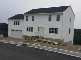 26 Gedney Dr, Peabody, MA 01960