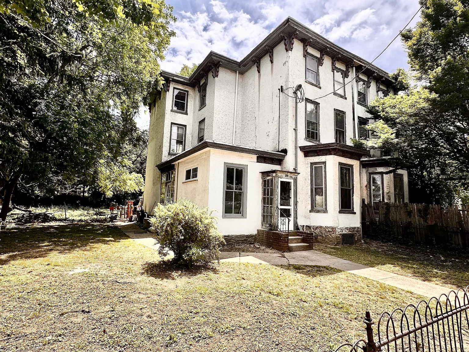 1 bed, 400 sqft, $1,200 — Photo 1