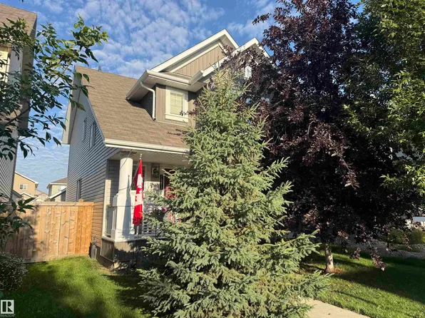 7065 Cardinal Way SW, Edmonton, AB T6W 1Z2