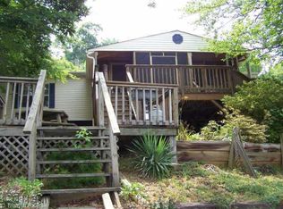 992 Lake Dr, Lexington, NC 27292