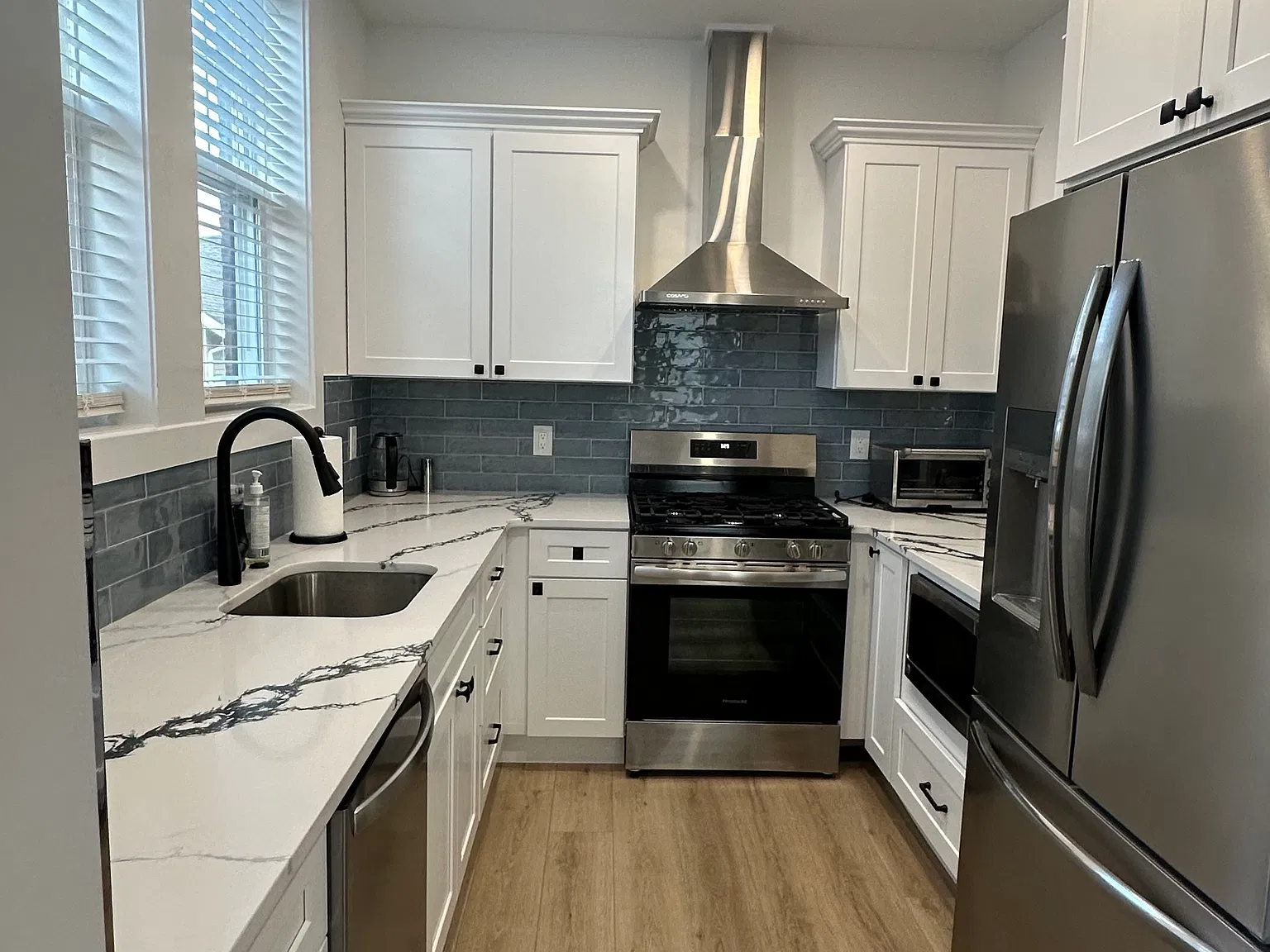 3 bed, $2,400 — Photo 3