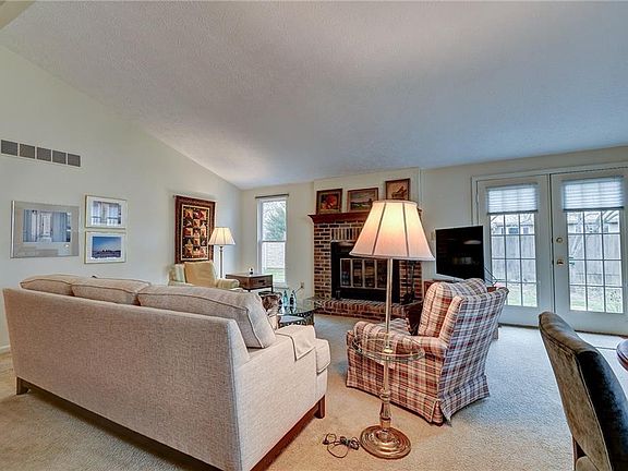 5th image of 4332 Ashwood Dr