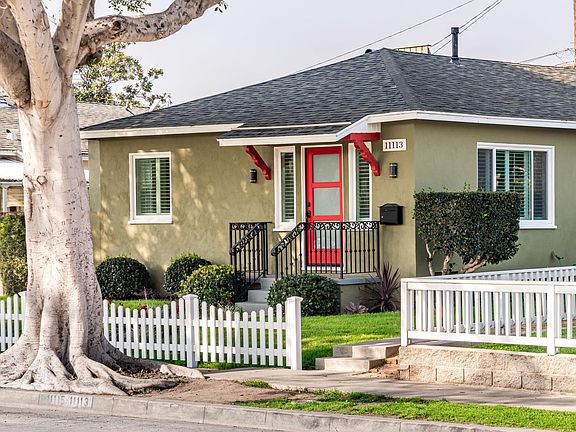 2nd image of 11113 Culver Blvd