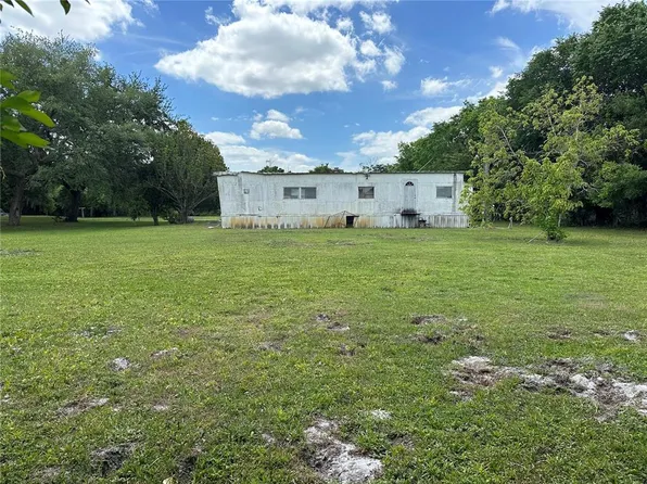 2585 Wiley Ave, Mims, FL 32754