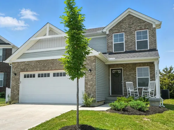 2821 Pine Leaf Ct, Hamilton, OH 45013