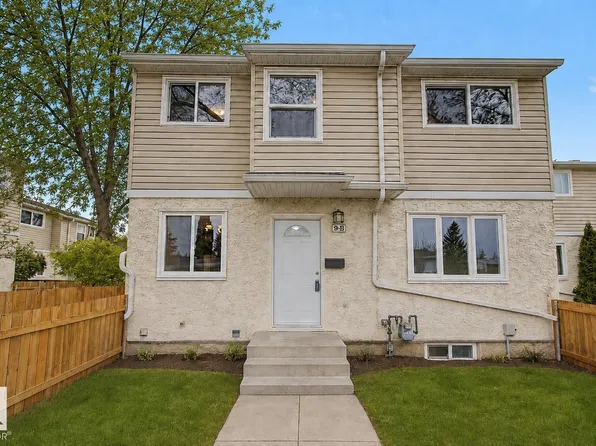 9 B Clareview Vl NW, Edmonton, AB T5A 3P2