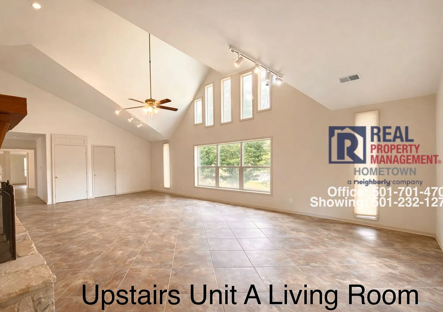 Charming 2 Bedroom Duplex in Hot Springs Convenient Location & Comfortable Living — Photo 1