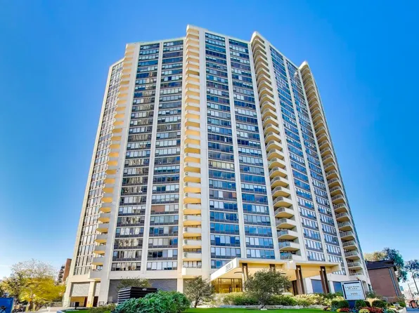 3930 N Pine Grove Ave APT 3009, Chicago, IL 60613