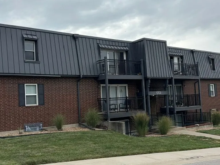 5920 Reeds Rd — Photo 2