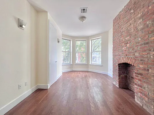 Rented by Doorway NYC, LLC | media 18