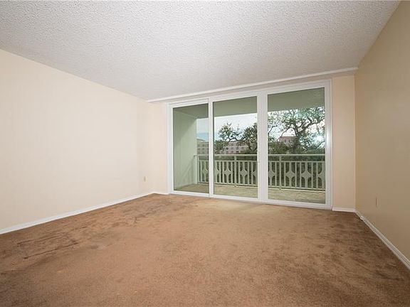 3rd image of 700 Beach Dr NE APT 505
