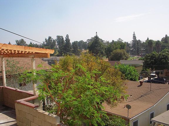 3rd image of 336 N Sunol Dr