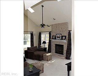 5th image of 3925 Middlewood Dr