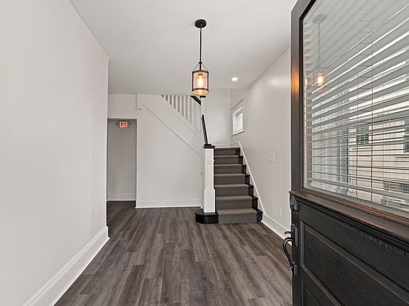5th image of 660 Loraine St APT 1