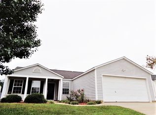 122 Hatters Ct, Easley, SC 29642