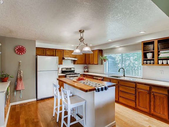 5th image of 12755 SW Tarpan Dr