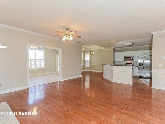 5th image of 2112 Highland Club Dr SE