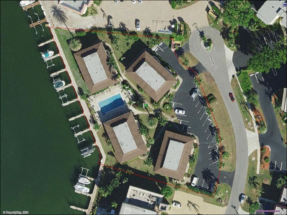 1st image of 900 Huron Ct #4