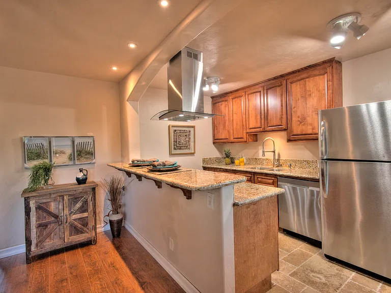 3643 Brockton Ave #D — Photo 3