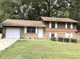 6725 Gano Dr, Riverdale, GA
