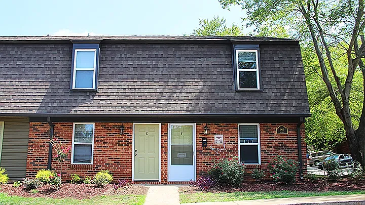 1905-F Eastway Dr #1905 — Photo 2