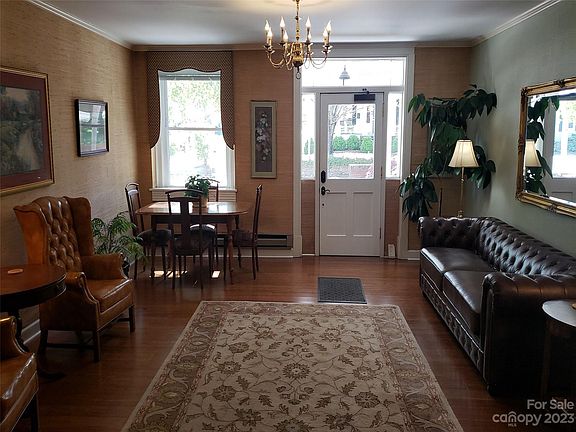 4th image of 622 S Haywood St APT 304