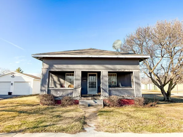 1314 Archer Ave, Marshall, IL 62441