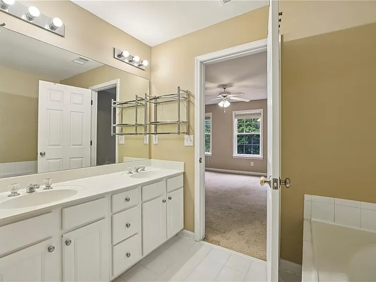 3128 Mercer University Dr — Photo 28