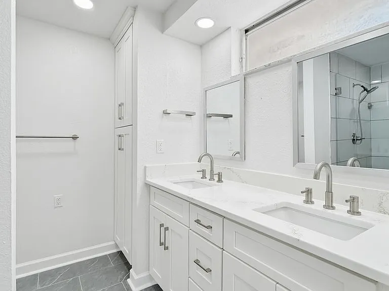 349 La Hacienda Dr — Photo 16
