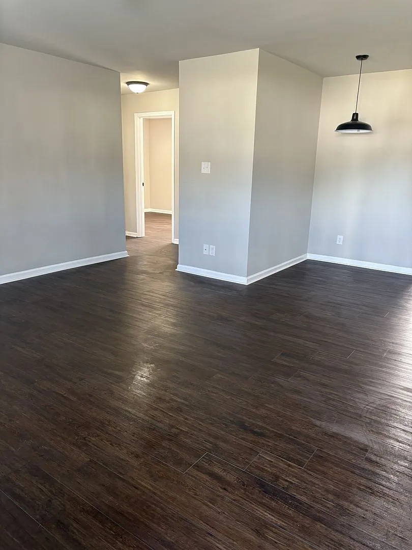 Park Village Apartments — Photo 2