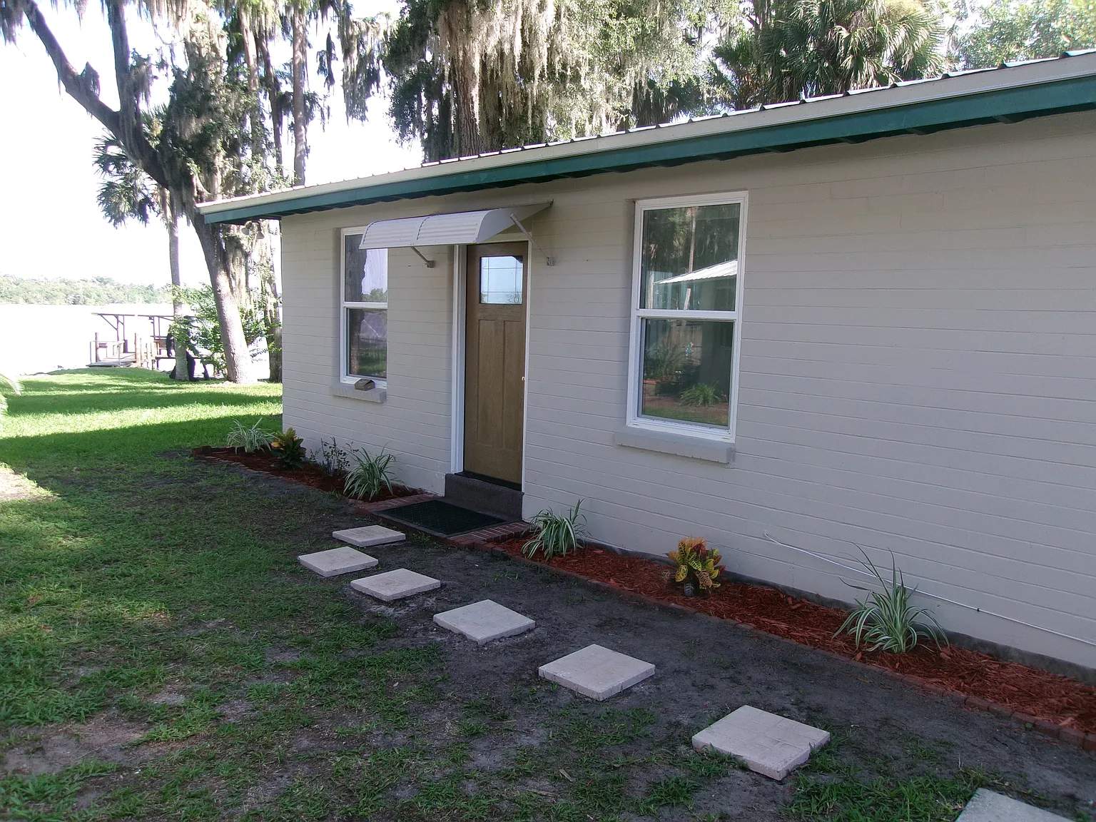 2 bed, 1140 sqft, $1,800 — Photo 2