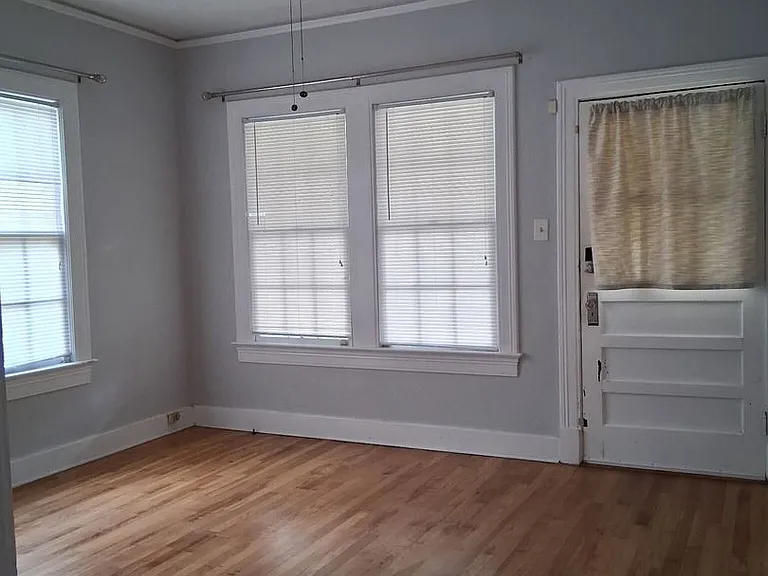 516 Hartfield St — Photo 12