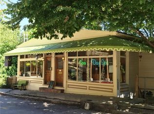 137 Spring St, Eureka Springs, AR 72632