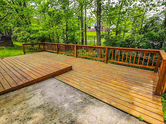 5th image of 1838 E Laurelwood Dr