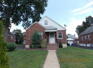 439 Amsterdam Ave, Roselle Park, NJ 07204