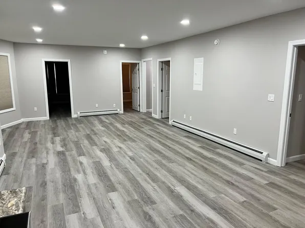 134 Bartlett St #2, Lewiston, ME 04240