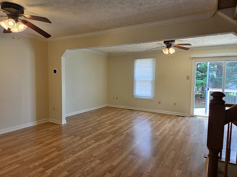11 Fencerow Ct — Photo 31
