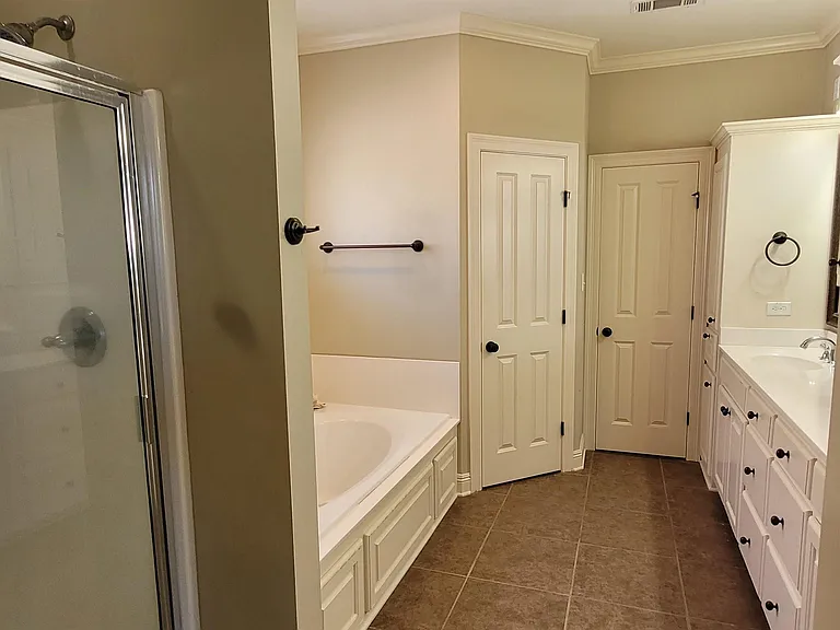 10587 Hill Pointe Ave — Photo 13