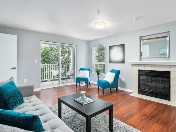 13306 SE 272nd St, Kent, WA 98042