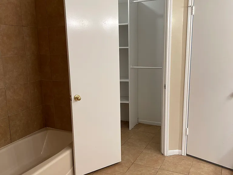 2914 Arrowhead Dr — Photo 8