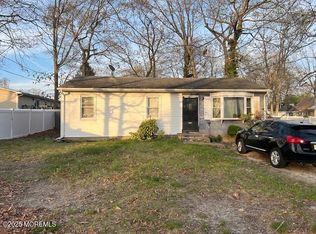 536 Devon St, Forked River, NJ 08731